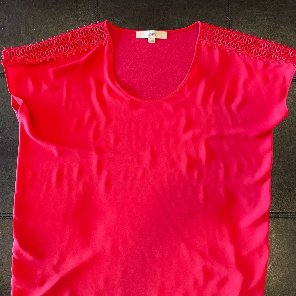 Women’s Loft blouse